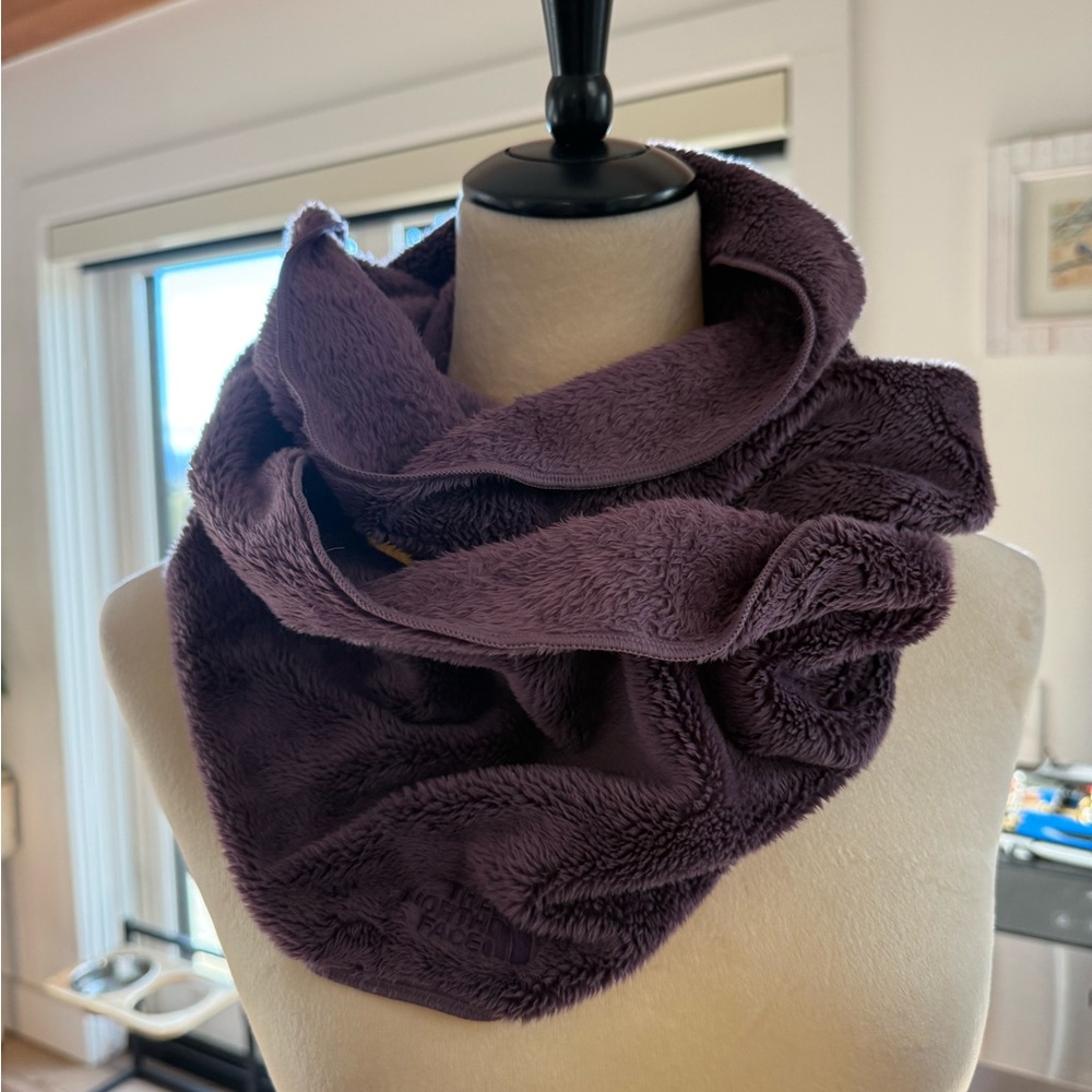 The North Face Infinity Scarf, Fleece, Purple